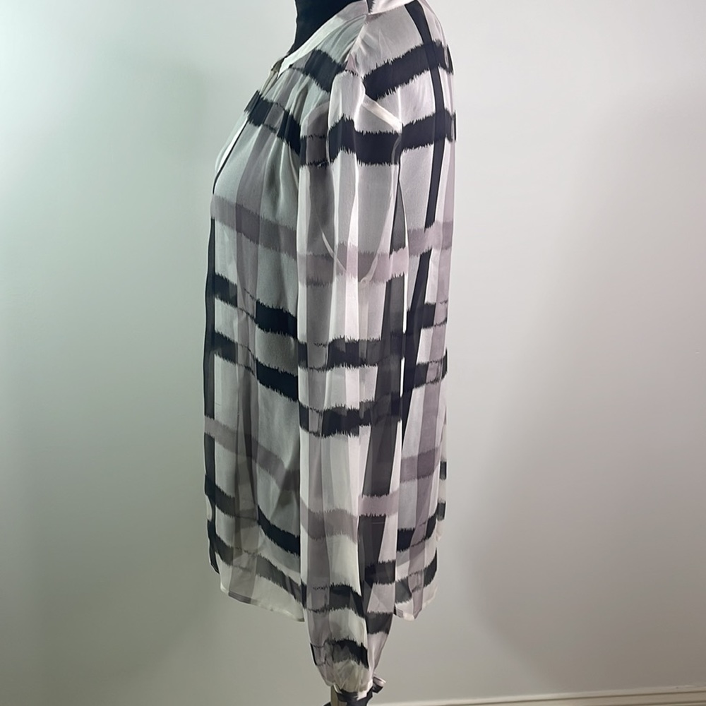 Stripped Blouse - Picture 3 of 4